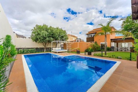Villa en Adeje, Tenerife, España 4 dormitorios, 307 m2 No. 149898