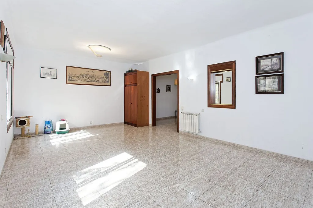 Apartment in Barcelona, Spain 5 bedrooms, 165 sq.m. No. 140963