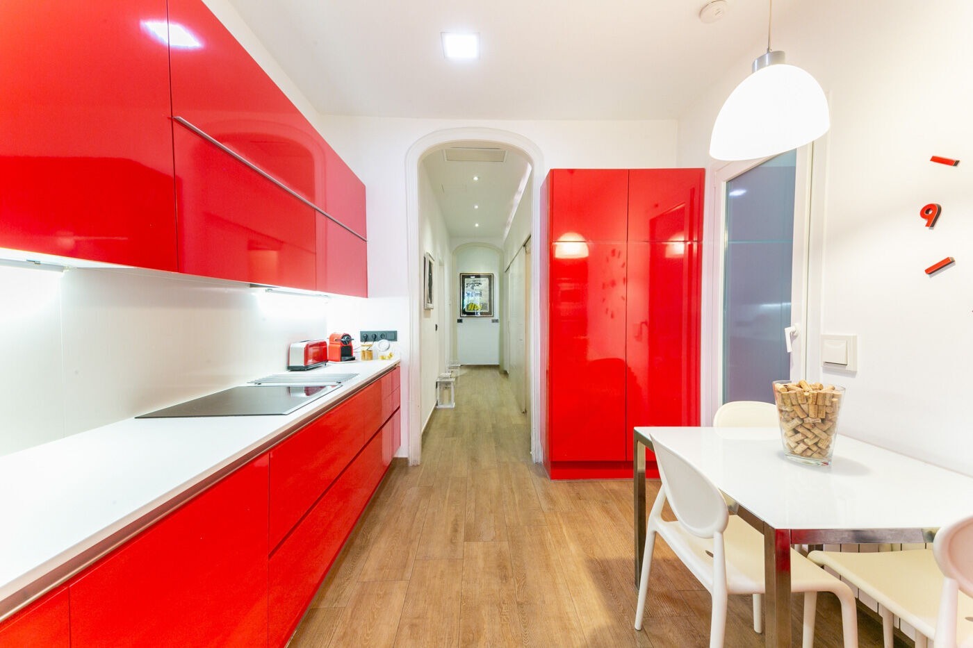 Квартира в Барселона, Испания 7 спален,  №140962