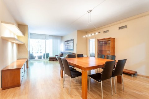 Квартира в Барселона, Испания 4 спальни, 140м2 №140961