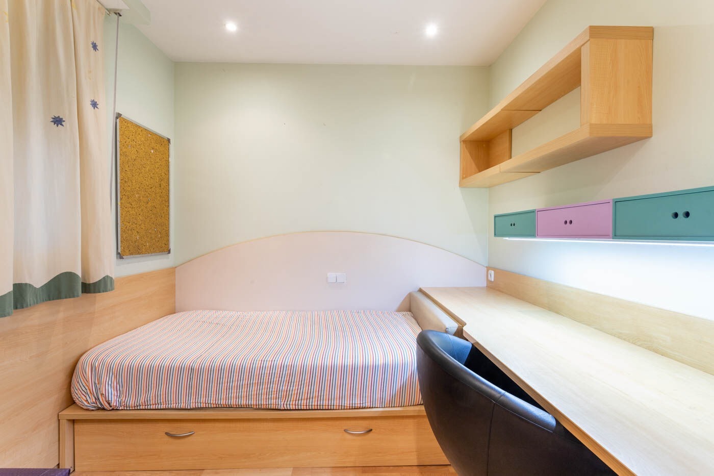 Dzīvoklis Barcelona, Spānijā 4 istabas, 140 m2 Nr. 140961