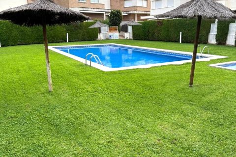 Dom w Cambrils, Tarragona, Hiszpania 4 sypialnie, 298 mkw. nr 152822