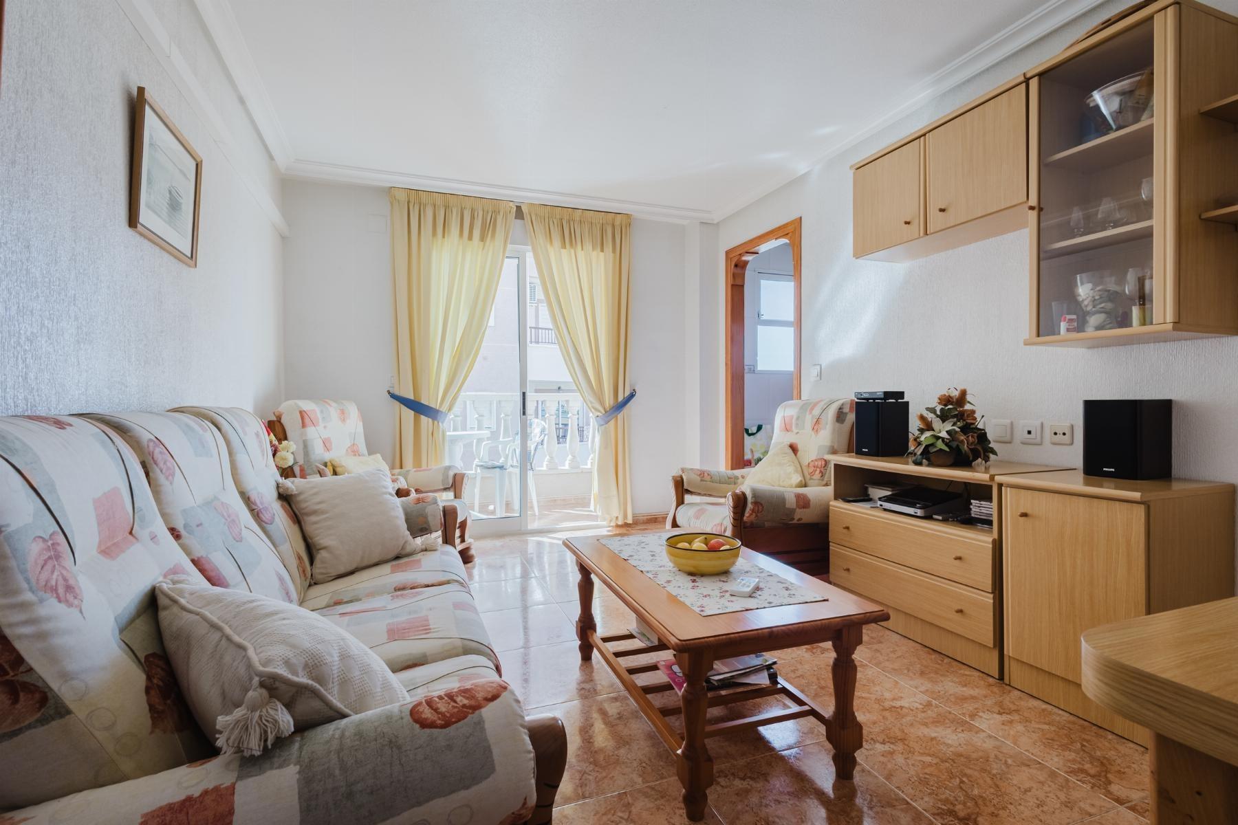 Appartamento a Torrevieja, Alicante, Spagna 3 camere da letto, 81 mq. N° 184255