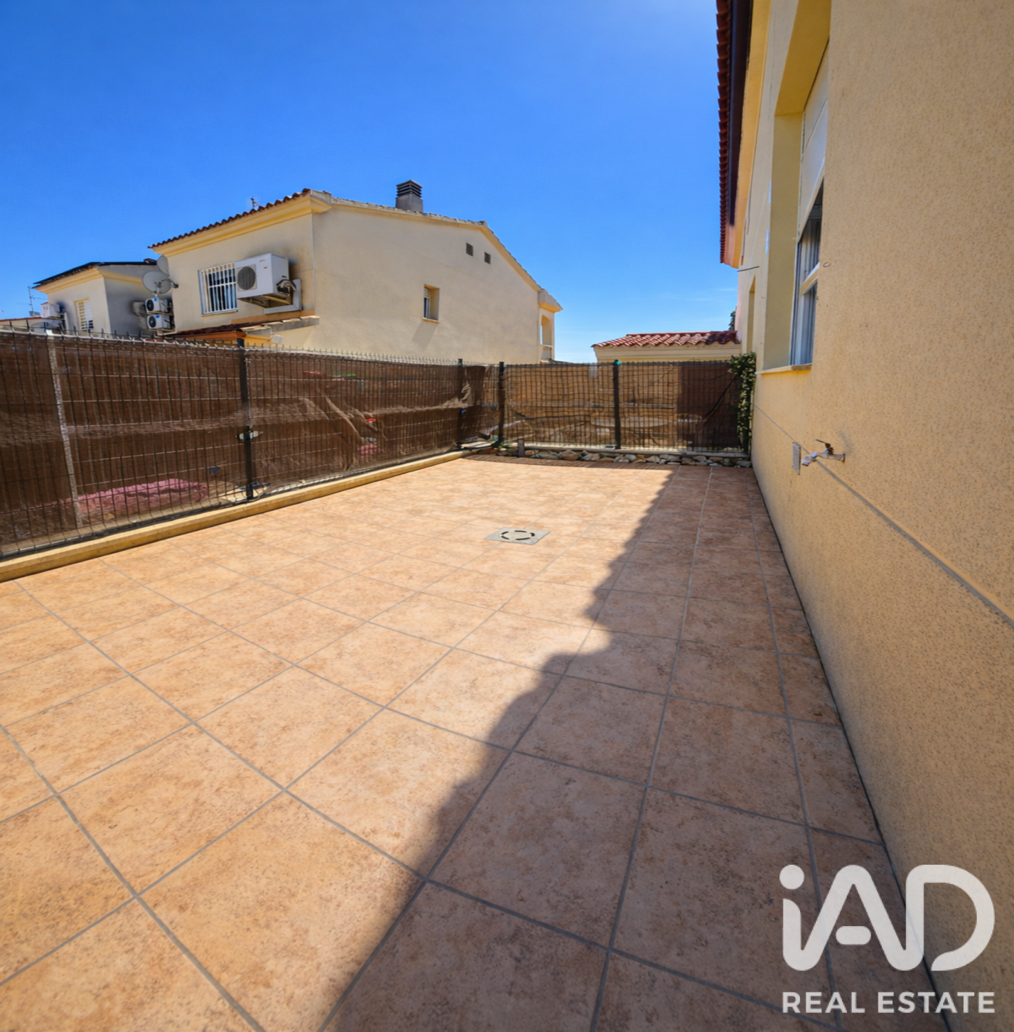 Townhouse in Santa Oliva, Tarragona, Spain 3 bedrooms, 102 sq.m. No. 188155