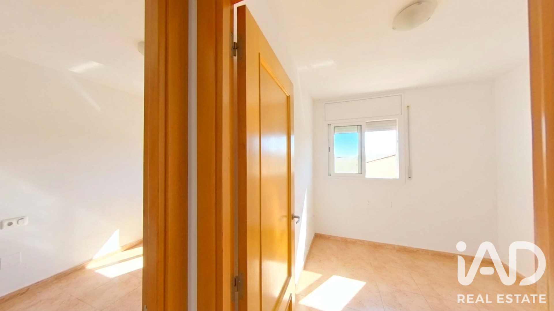 Townhouse in Santa Oliva, Tarragona, Spain 3 bedrooms, 102 sq.m. No. 188155