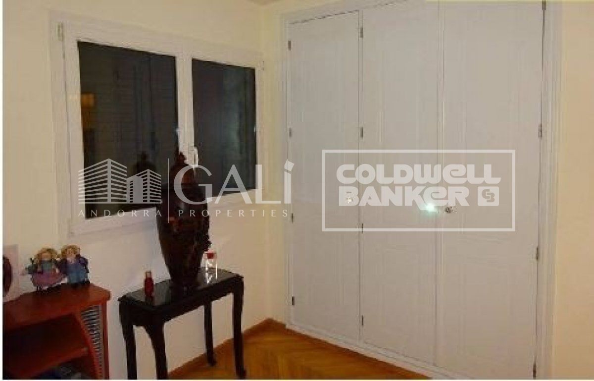 Villa in Principado De Andorra (Ninguna Poblacion Tiene C.P.), Lleida, Spanien 4 Schlafzimmer, 405 m2 Nr. 160354