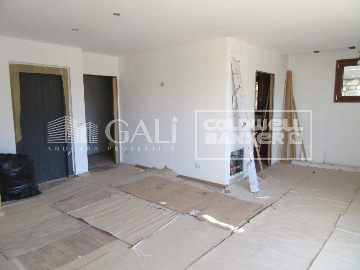 House à Principado De Andorra (Ninguna Poblacion Tiene C.P.), Lleida, Espagne 4 chambres, 335 m2 No. 160353