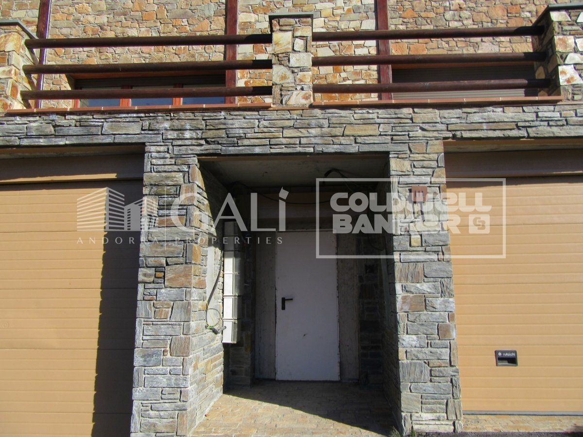 House à Principado De Andorra (Ninguna Poblacion Tiene C.P.), Lleida, Espagne 4 chambres, 335 m2 No. 160353
