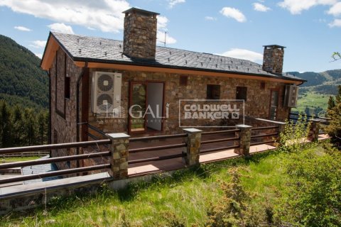 Сasa en Principado De Andorra (Ninguna Poblacion Tiene C.P.), Lérida, España 4 dormitorios, 335 m2 No. 160353
