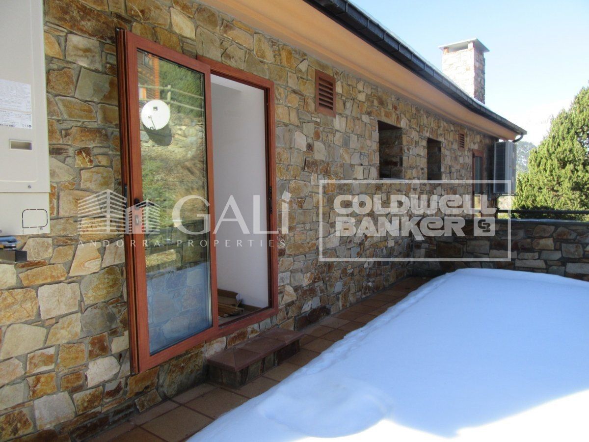 House à Principado De Andorra (Ninguna Poblacion Tiene C.P.), Lleida, Espagne 4 chambres, 335 m2 No. 160353