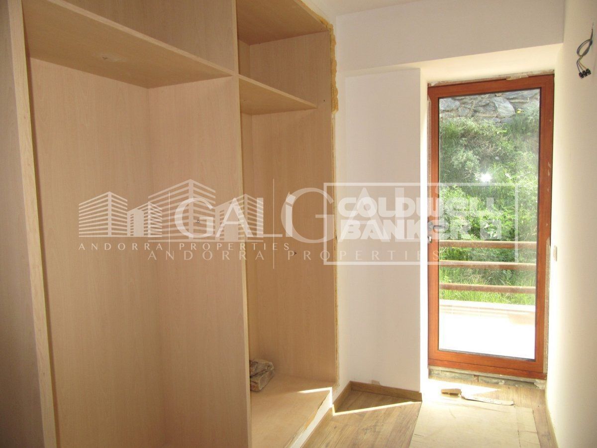 Villa Principado De Andorra (Ninguna Poblacion Tiene C.P.), Lleida, Spānijā 4 istabas, 260 m2 Nr. 160352
