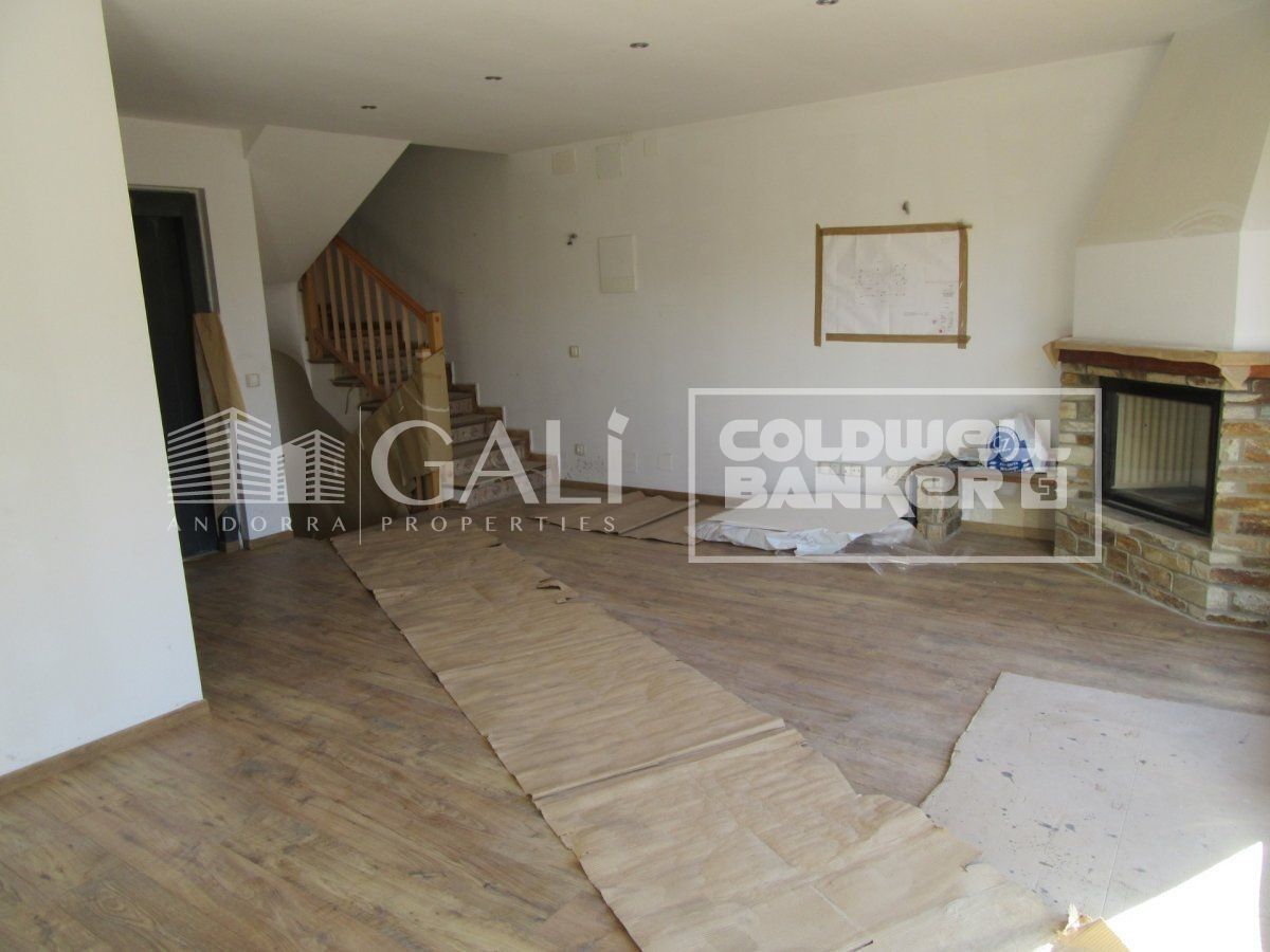 Villa Principado De Andorra (Ninguna Poblacion Tiene C.P.), Lleida, Spānijā 4 istabas, 260 m2 Nr. 160352