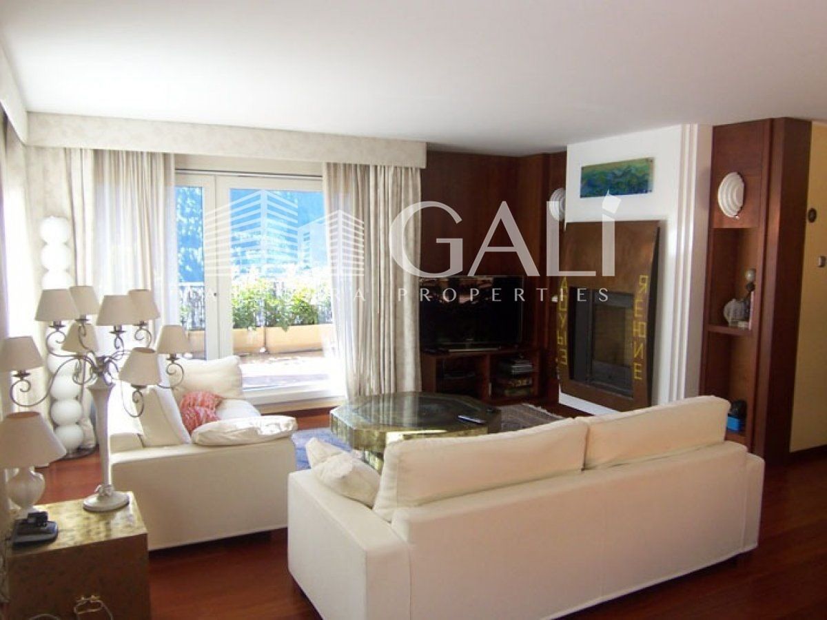 Villa Principado De Andorra (Ninguna Poblacion Tiene C.P.), Lleida, Spānijā 6 istabas, 586 m2 Nr. 160351