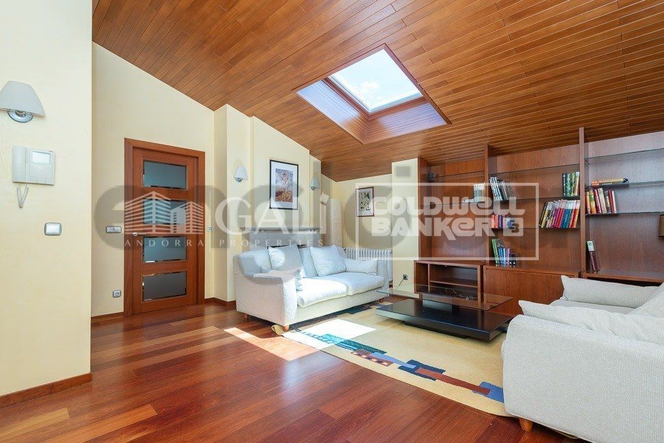 Villa Principado De Andorra (Ninguna Poblacion Tiene C.P.), Lleida, Spānijā 6 istabas, 586 m2 Nr. 160351