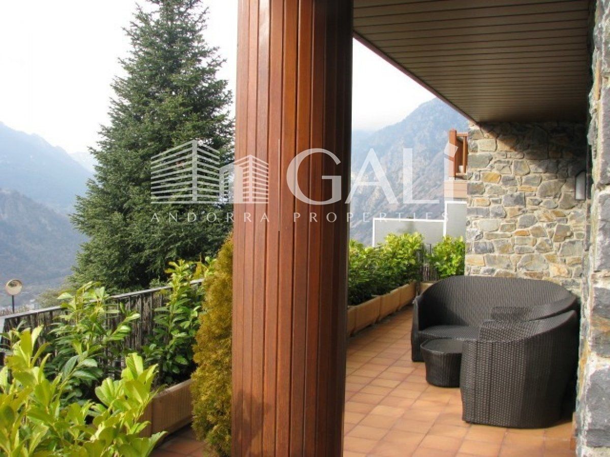 Villa Principado De Andorra (Ninguna Poblacion Tiene C.P.), Lleida, Spānijā 6 istabas, 586 m2 Nr. 160351