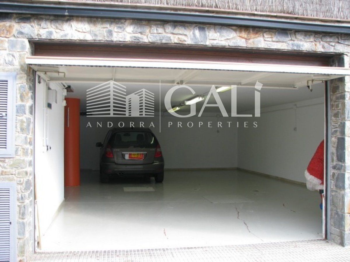 Villa Principado De Andorra (Ninguna Poblacion Tiene C.P.), Lleida, Spānijā 6 istabas, 586 m2 Nr. 160351