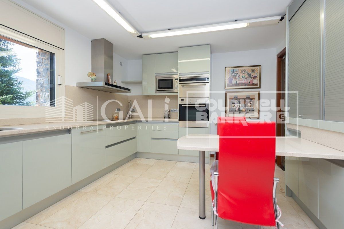 Villa Principado De Andorra (Ninguna Poblacion Tiene C.P.), Lleida, Spānijā 6 istabas, 586 m2 Nr. 160351