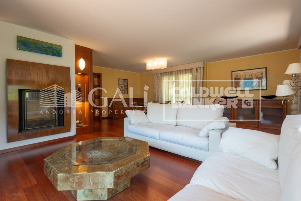 Villa Principado De Andorra (Ninguna Poblacion Tiene C.P.), Lleida, Spānijā 6 istabas, 586 m2 Nr. 160351