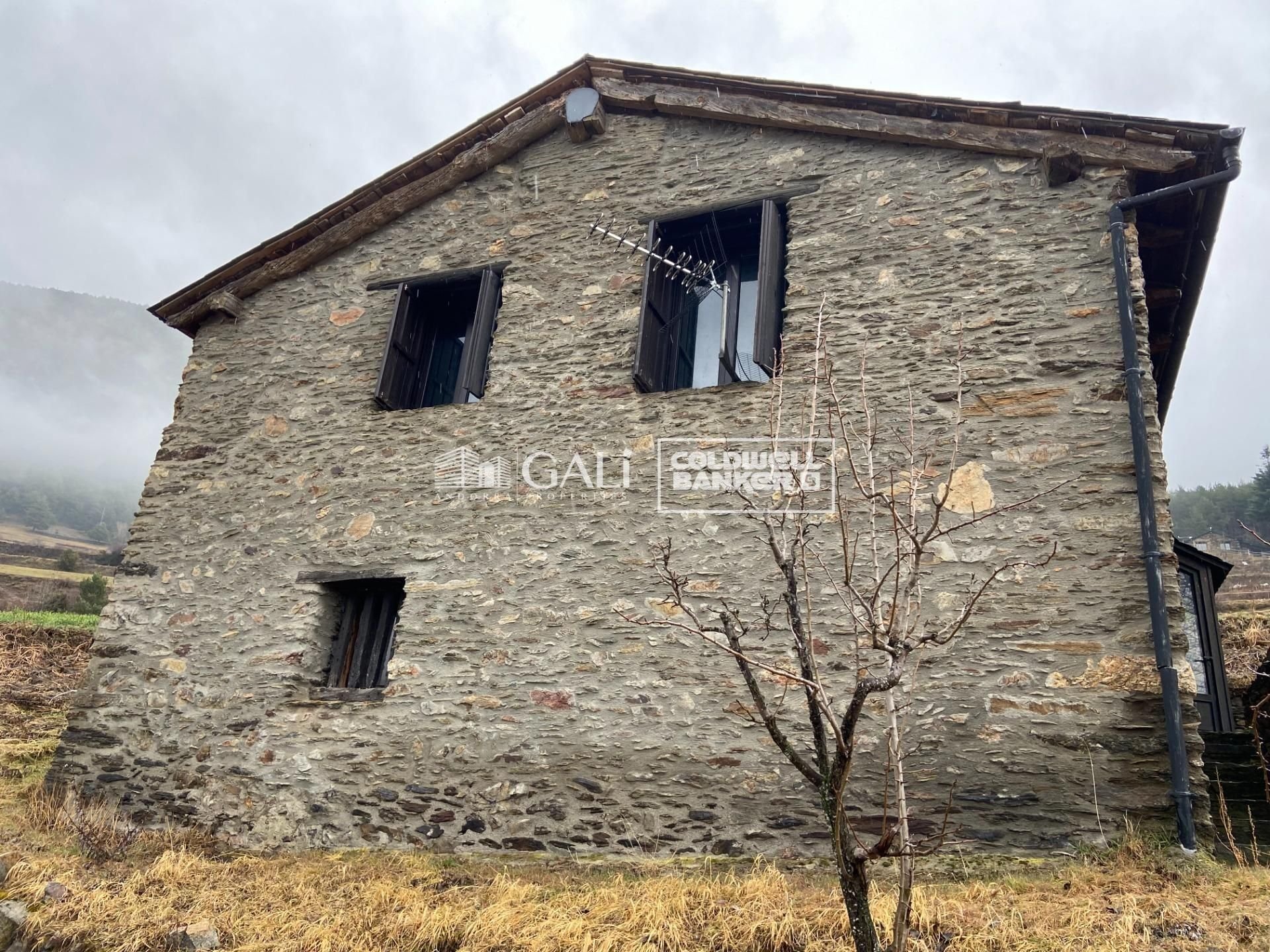 Villa en Principado De Andorra (Ninguna Poblacion Tiene C.P.), Lérida, España 120 m2 No. 160349