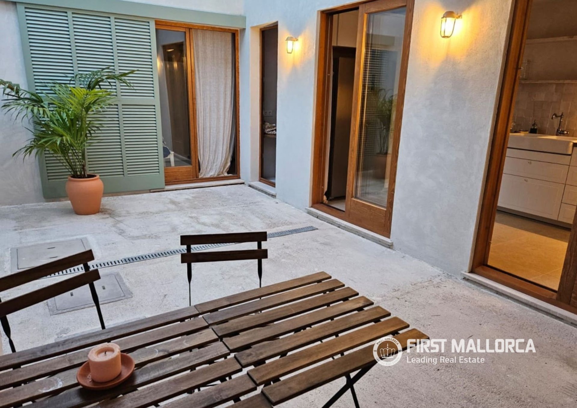 Villa en Port De Pollenca, Mallorca, España 4 dormitorios, 200 m2 No. 164303
