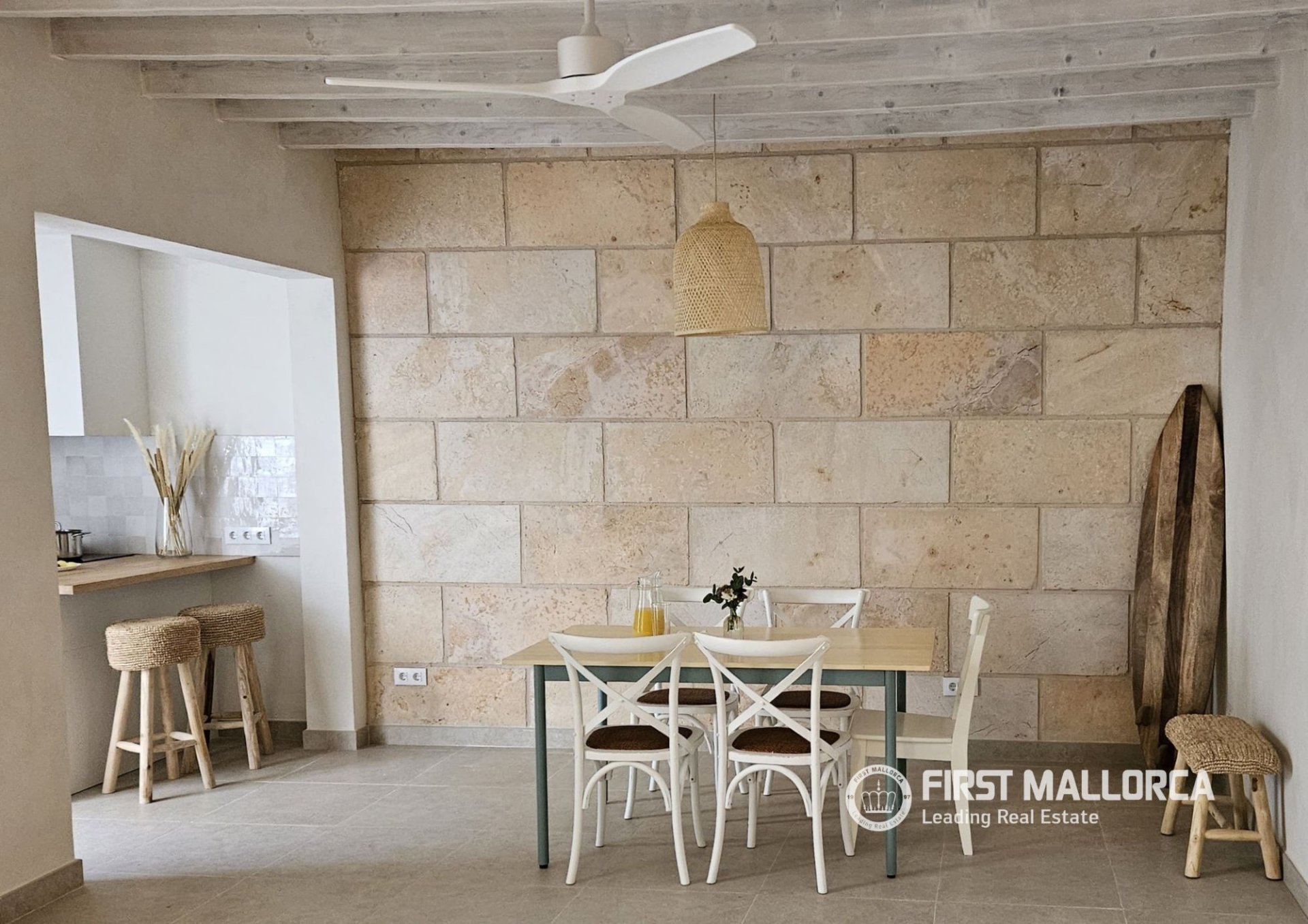 Villa en Port De Pollenca, Mallorca, España 4 dormitorios, 200 m2 No. 164303