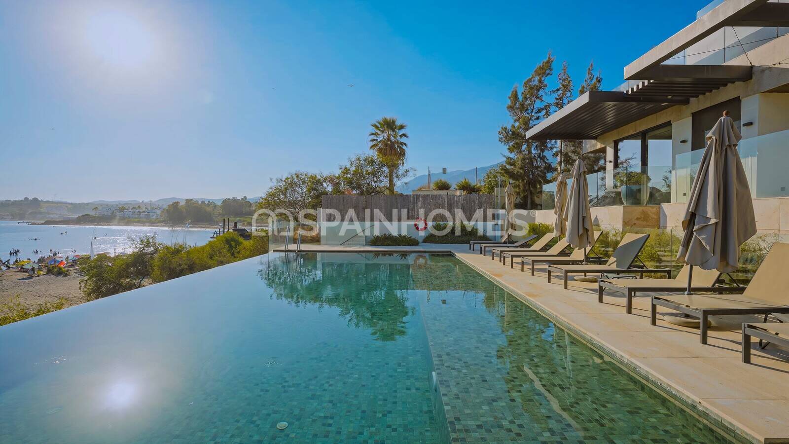 Penthouse à Estepona, Malaga, Espagne 3 chambres, 546 m2 No. 113433