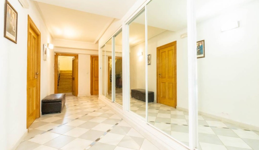 Villa i Torrevieja, Alicante, Spanien 4 sovrum, 480 kvm. Nr. 145204
