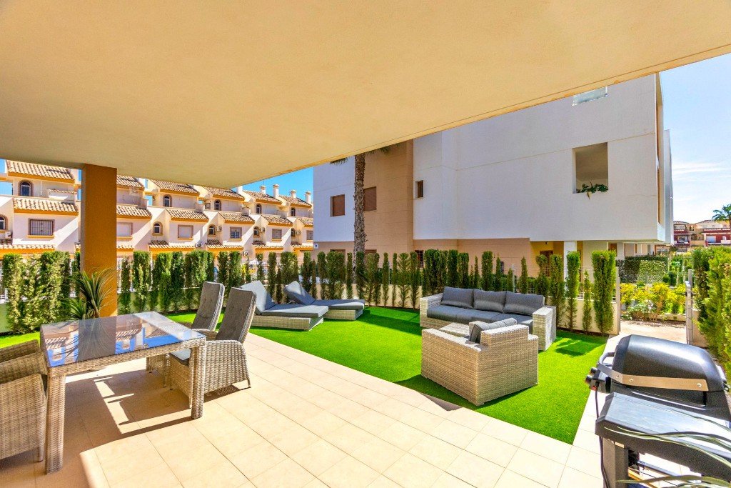 Apartamento en Villamartin, Alicante, España 3 dormitorios, 84 m2 No. 145200