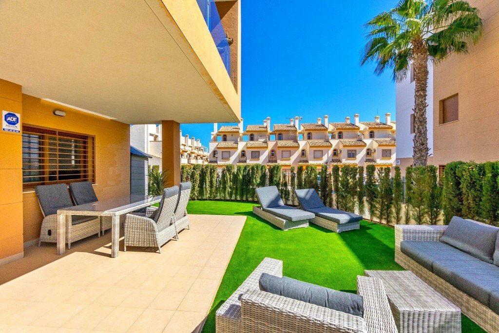 Apartamento en Villamartin, Alicante, España 3 dormitorios, 84 m2 No. 145200