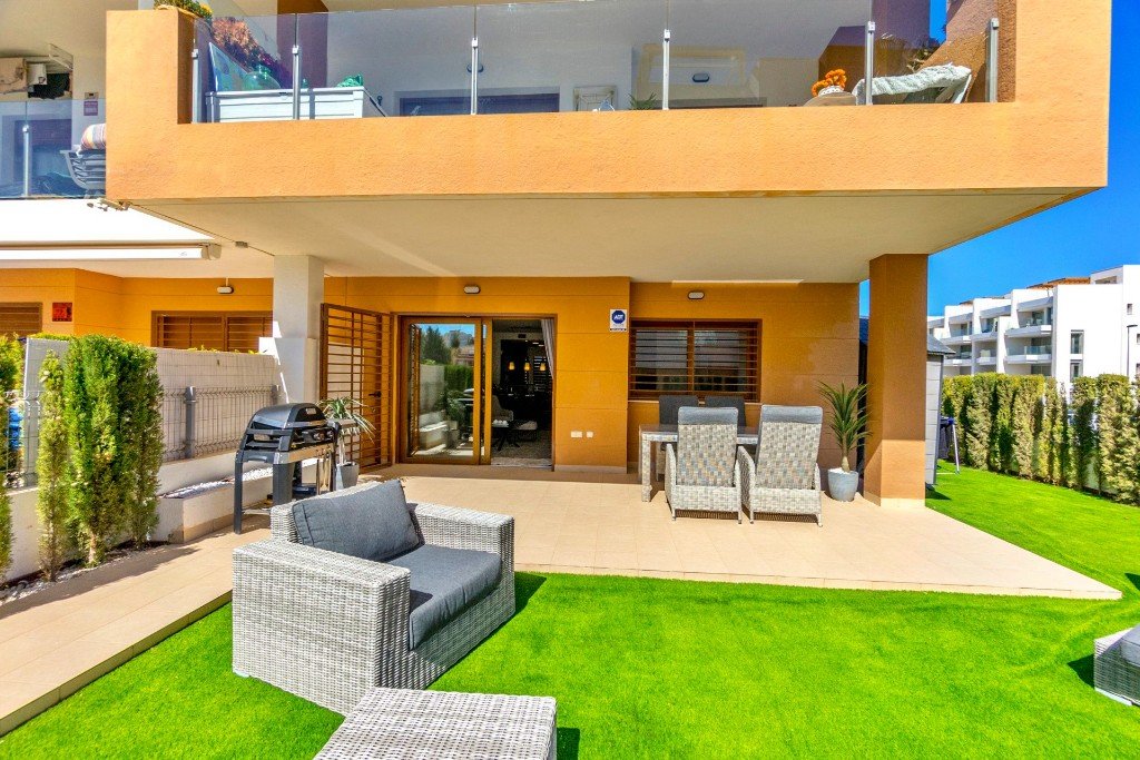 Apartamento en Villamartin, Alicante, España 3 dormitorios, 84 m2 No. 145200
