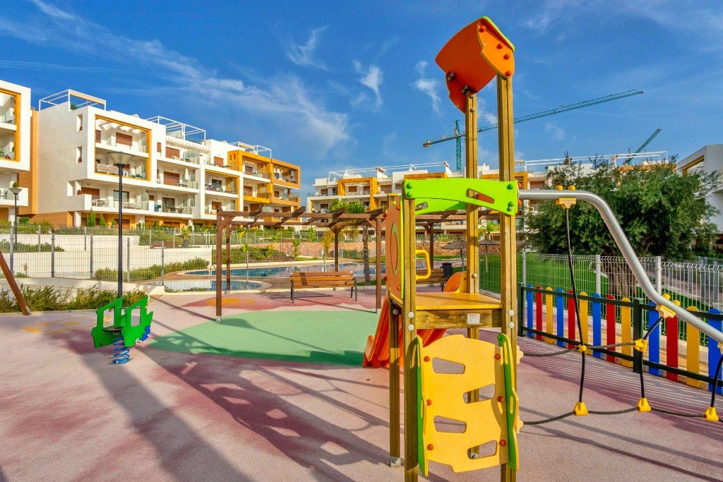 Apartamento en Villamartin, Alicante, España 3 dormitorios, 84 m2 No. 145200