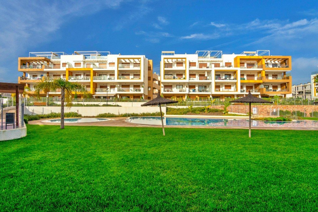 Apartamento en Villamartin, Alicante, España 3 dormitorios, 84 m2 No. 145200