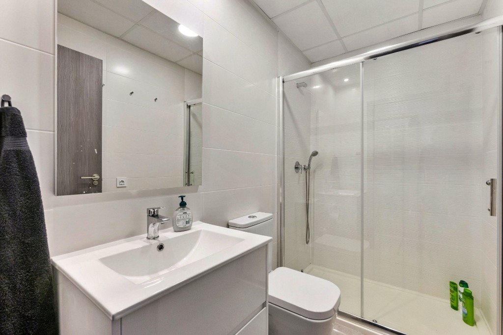 Apartamento en Villamartin, Alicante, España 3 dormitorios, 84 m2 No. 145200