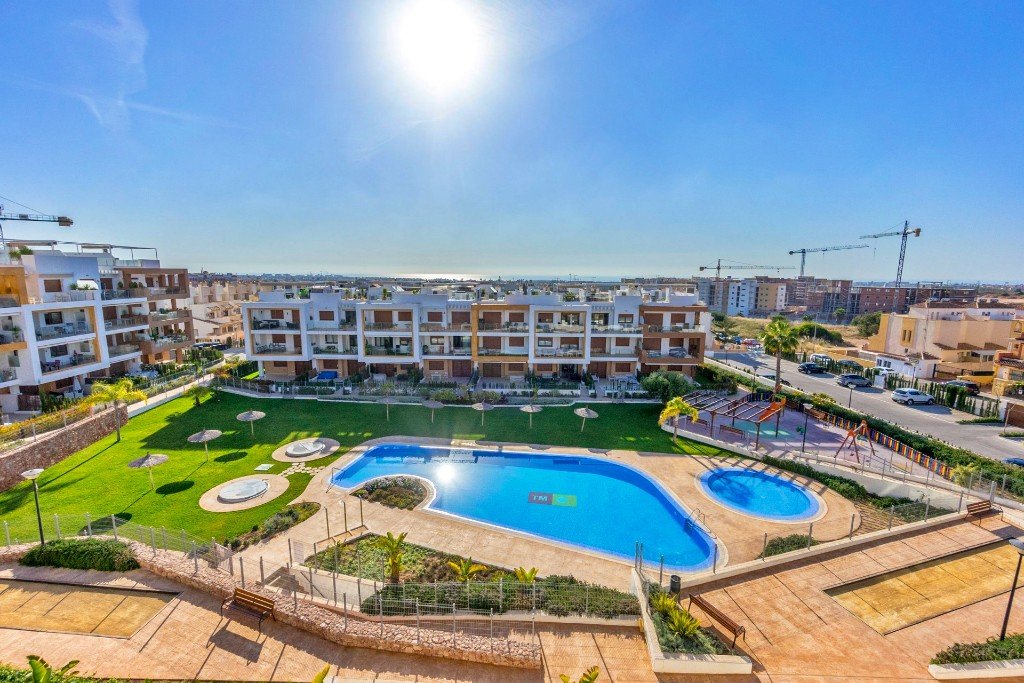 Apartamento en Villamartin, Alicante, España 3 dormitorios, 84 m2 No. 145200