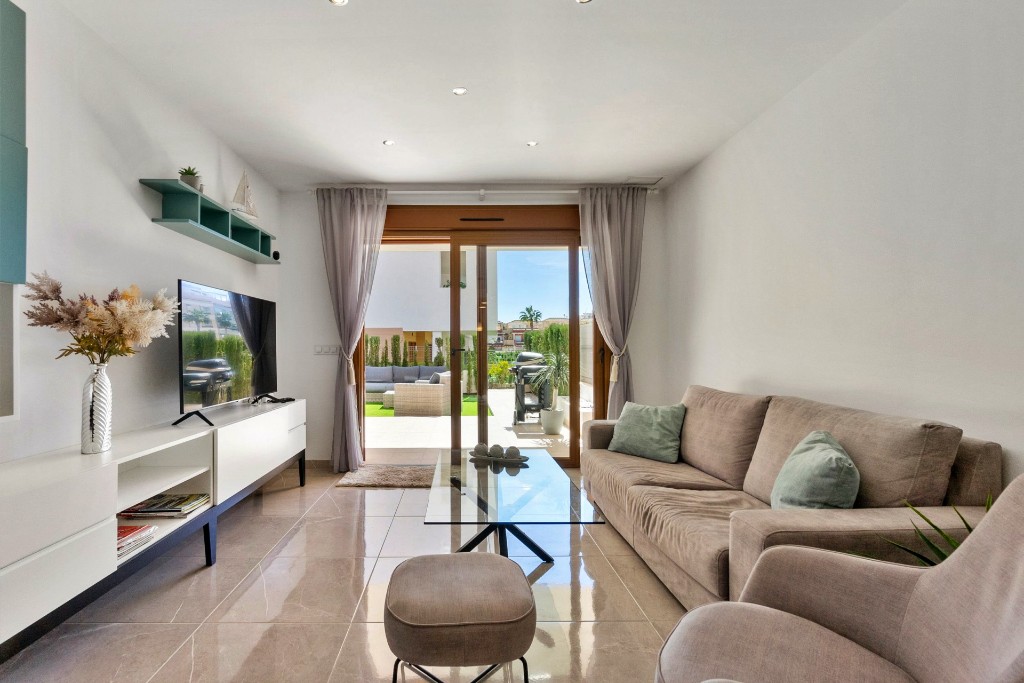 Apartamento en Villamartin, Alicante, España 3 dormitorios, 84 m2 No. 145200