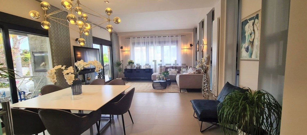 Villa in Calpe, Alicante, Spain 5 bedrooms, 420 sq.m. No. 165122