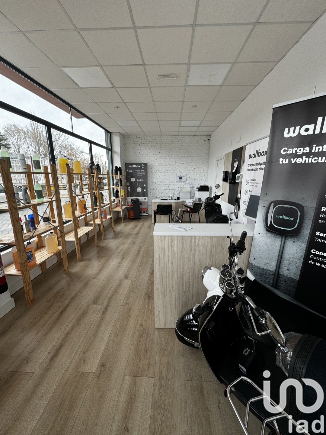 Commercial property à Leon, Espagne 76 m2 No. 173427