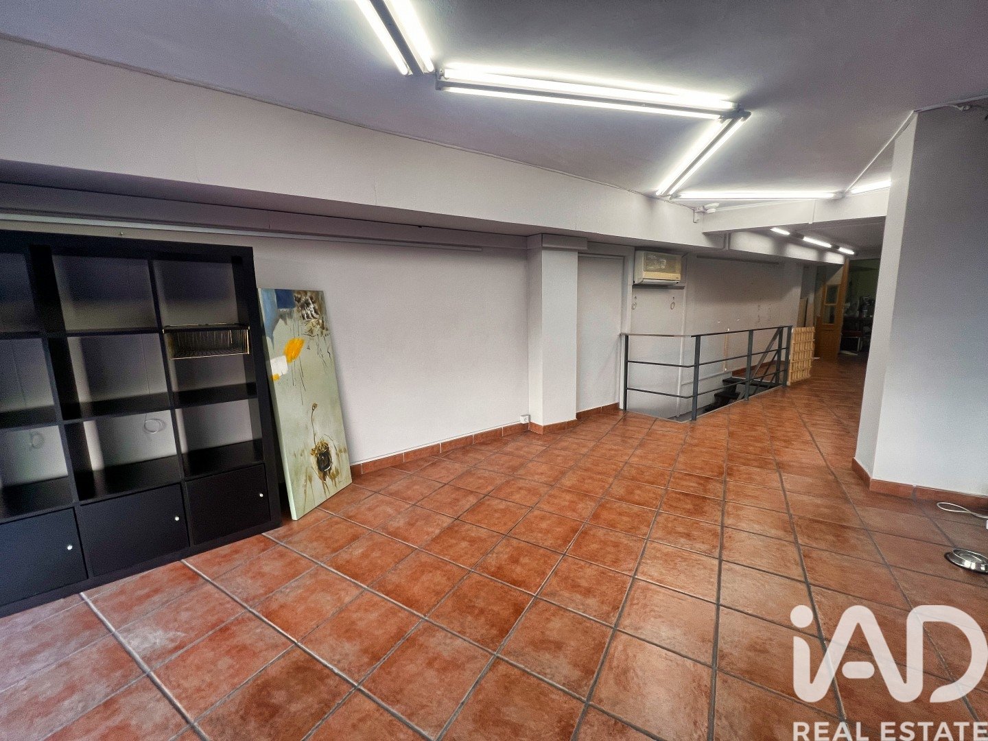 Commercial property à Vallirana, Barcelona, Espagne 150 m2 No. 173422