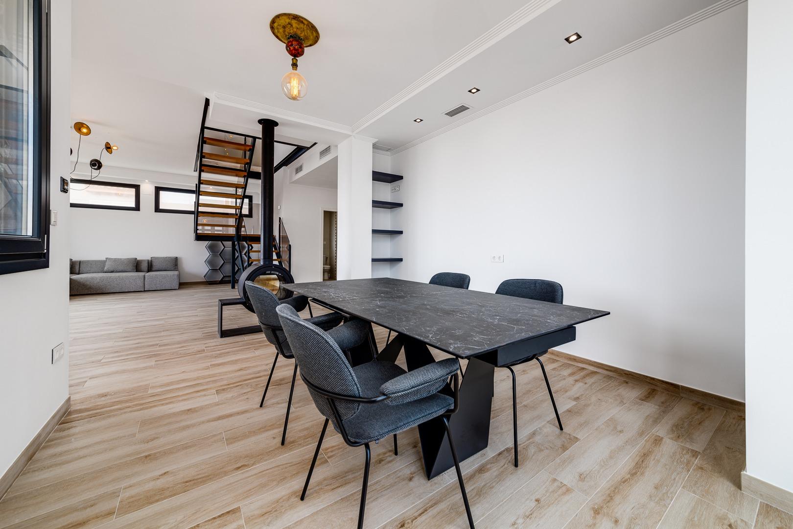 Villa à Torrevieja, Alicante, Espagne 4 chambres, 210 m2 No. 165245