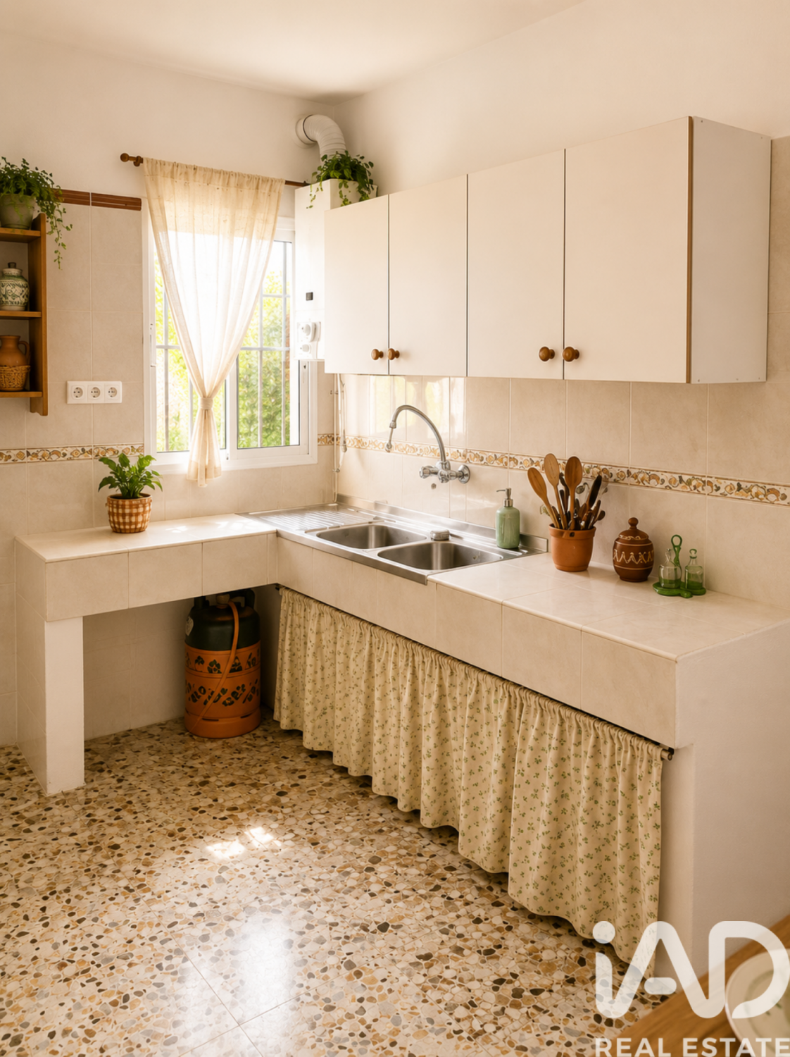 House in Sedella, Malaga, Spain 3 bedrooms, 344 sq.m. No. 188147