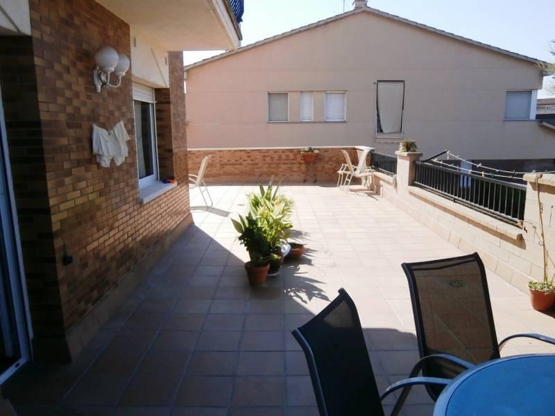 Villa i Martorell, Barcelona, Spanien 5 sovrum, 460 kvm. Nr. 133387