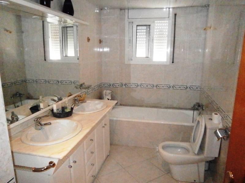Villa i Martorell, Barcelona, Spanien 5 sovrum, 460 kvm. Nr. 133387