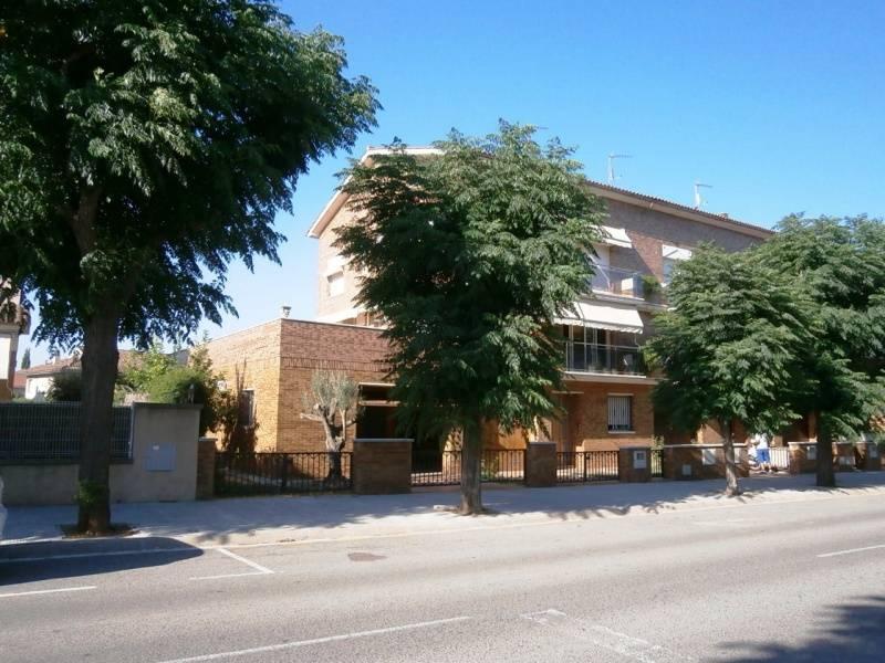 Villa i Martorell, Barcelona, Spanien 5 sovrum, 460 kvm. Nr. 133387
