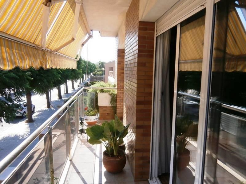 Villa i Martorell, Barcelona, Spanien 5 sovrum, 460 kvm. Nr. 133387