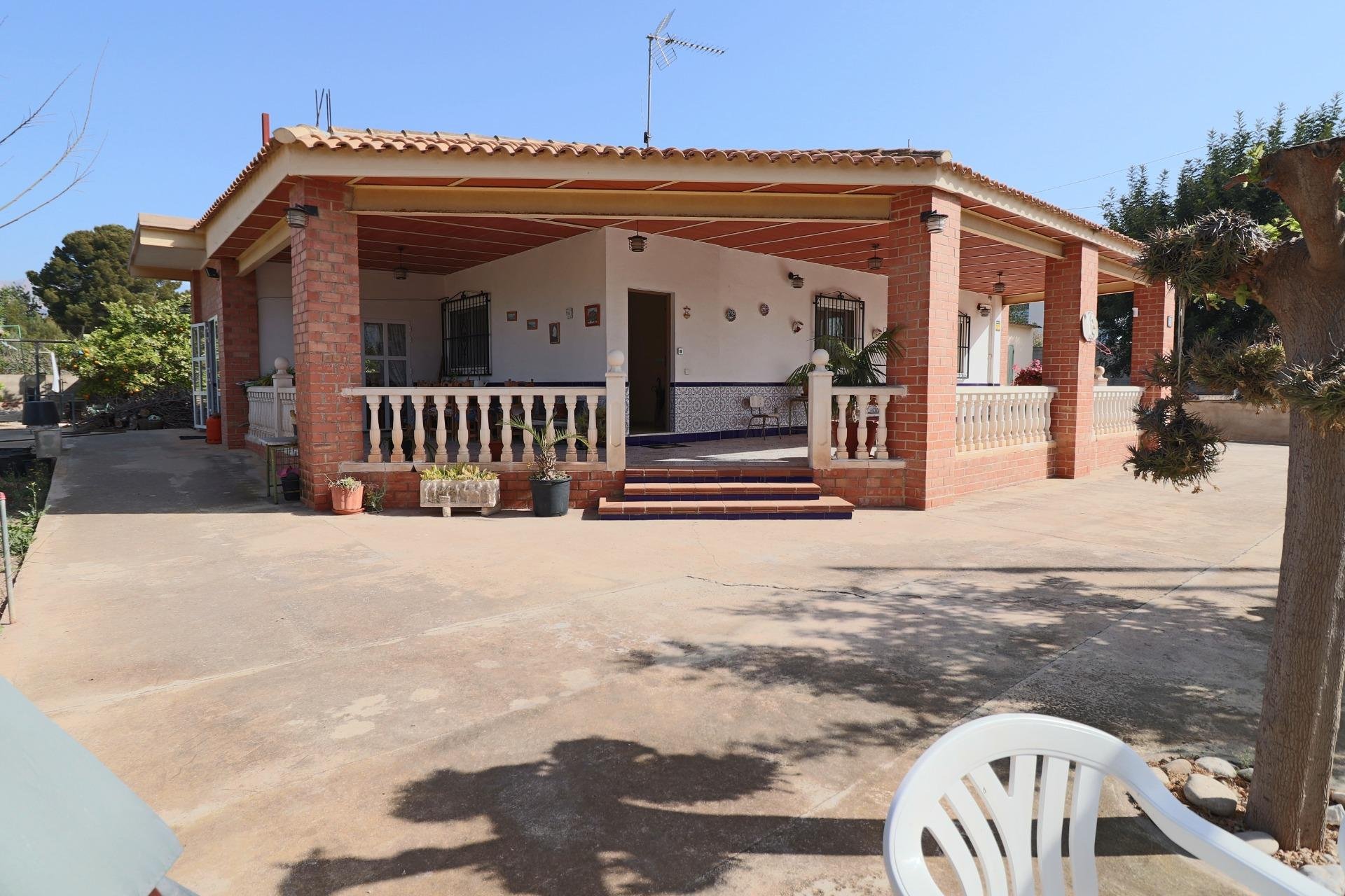 Villa in Benidorm, Alicante, Spain 2 bedrooms, 200 sq.m. No. 196703