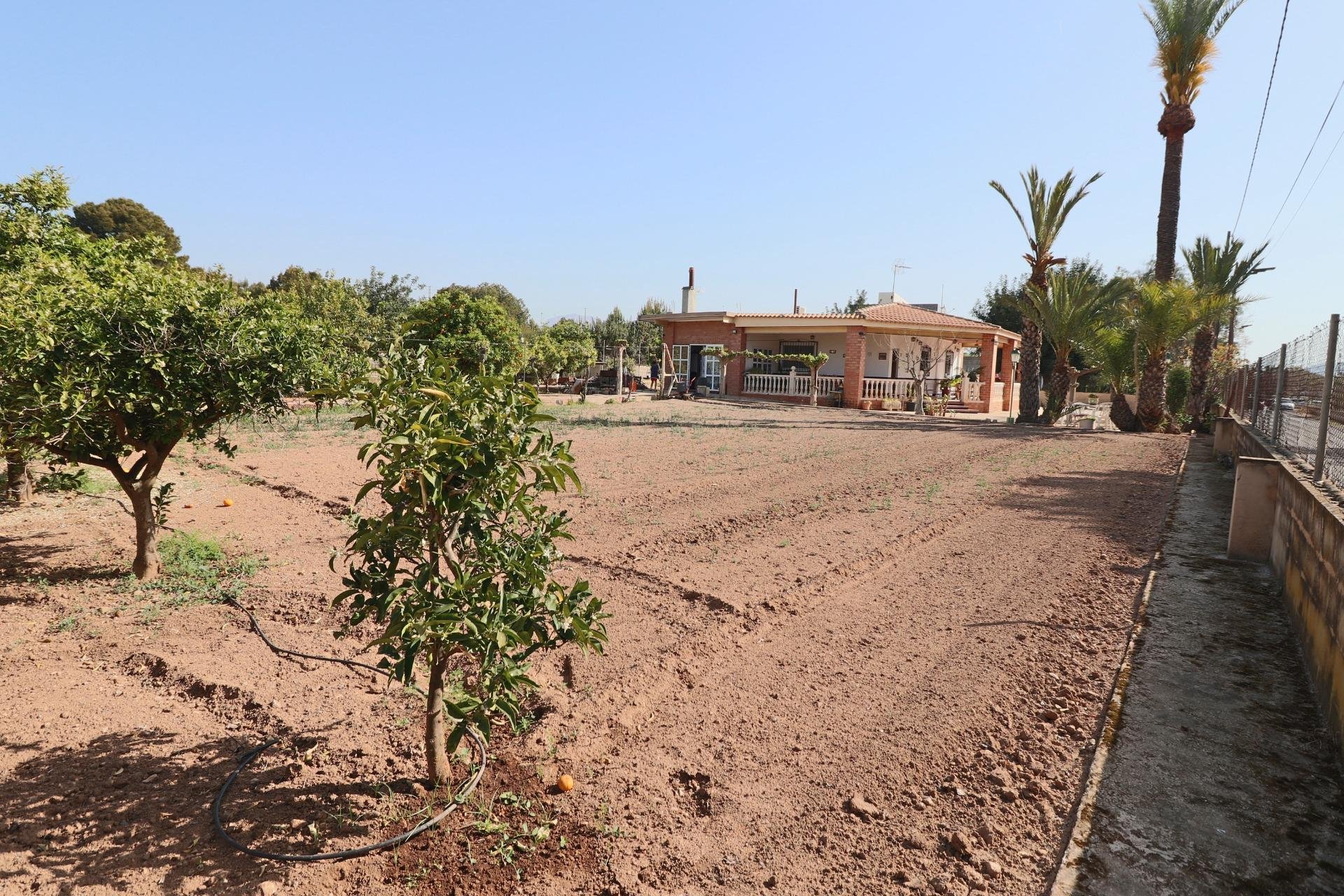 Villa in Benidorm, Alicante, Spain 2 bedrooms, 200 sq.m. No. 196703