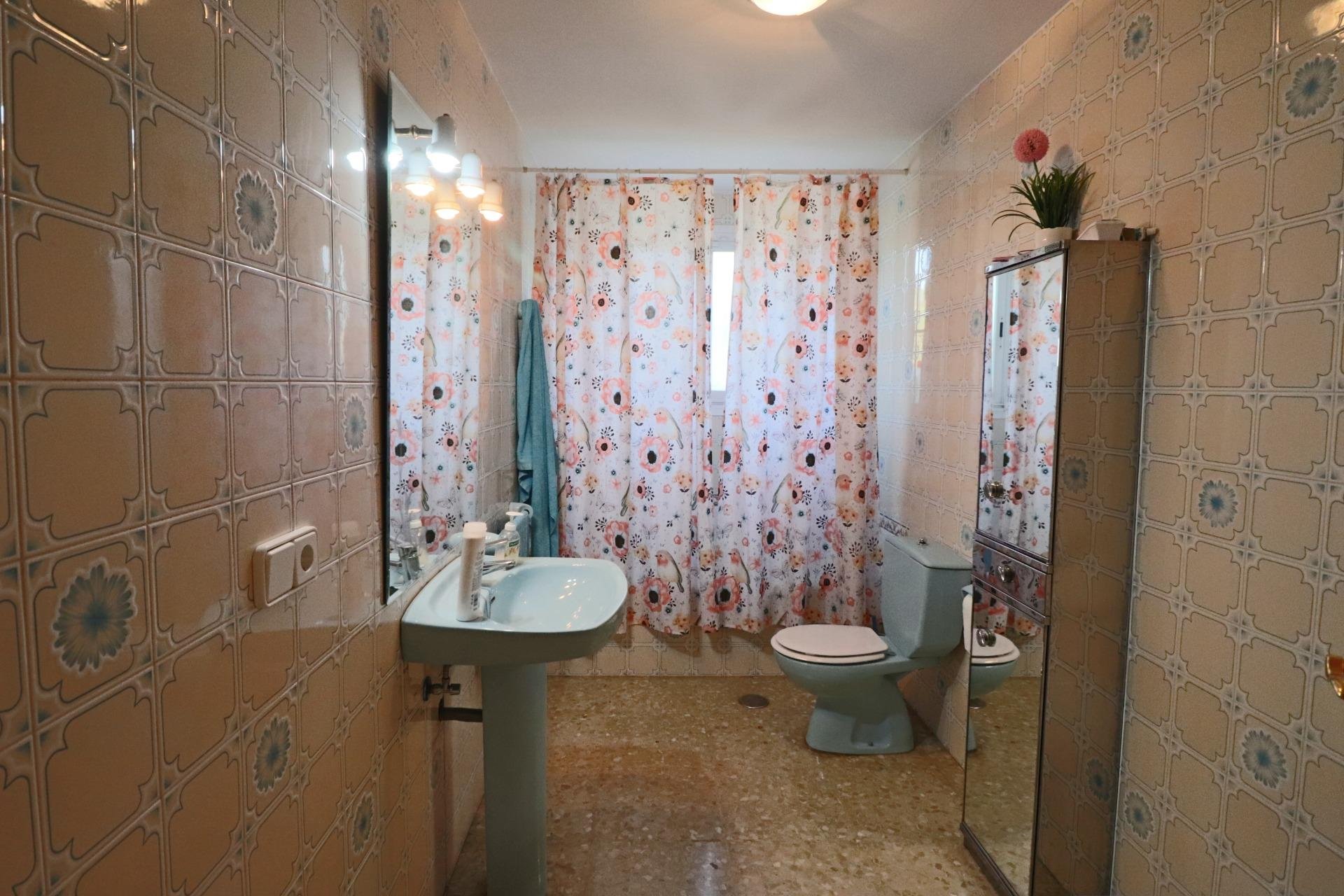 Villa in Benidorm, Alicante, Spain 2 bedrooms, 200 sq.m. No. 196703
