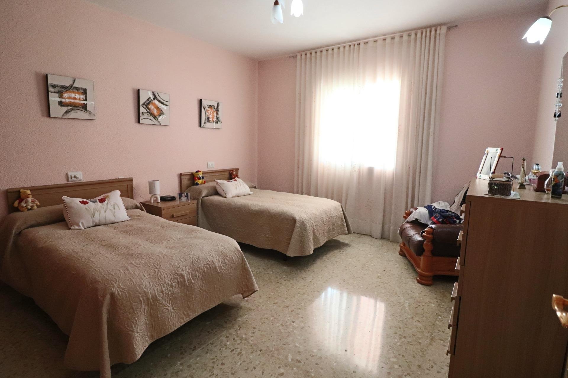 Villa in Benidorm, Alicante, Spain 2 bedrooms, 200 sq.m. No. 196703