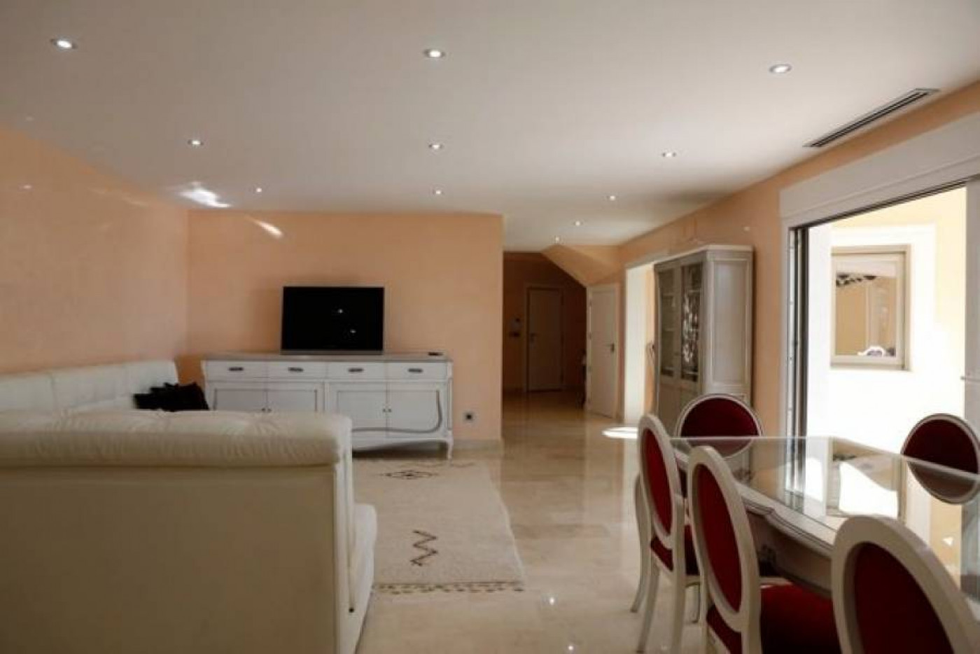 Villa i Benissa, Alicante, Spanien 4 sovrum, 464 kvm. Nr. 196706