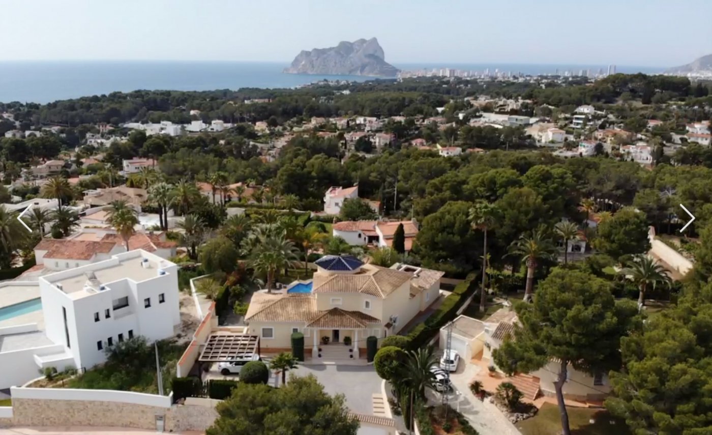 Villa i Benissa, Alicante, Spanien 4 sovrum, 464 kvm. Nr. 196706